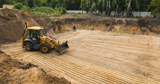 Разработка котлована Гай, цена от 313 руб./м3.